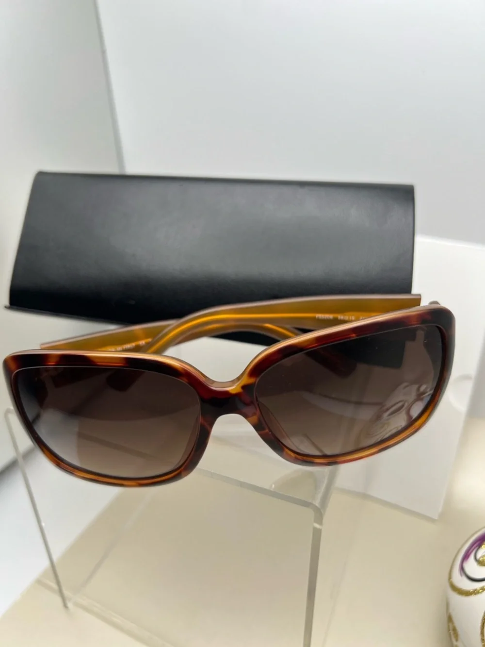 FENDI Tortoiseshell Oversized Women's Sunglasses Zucca FF Logo Brown Lenses - Picture 3 of 17